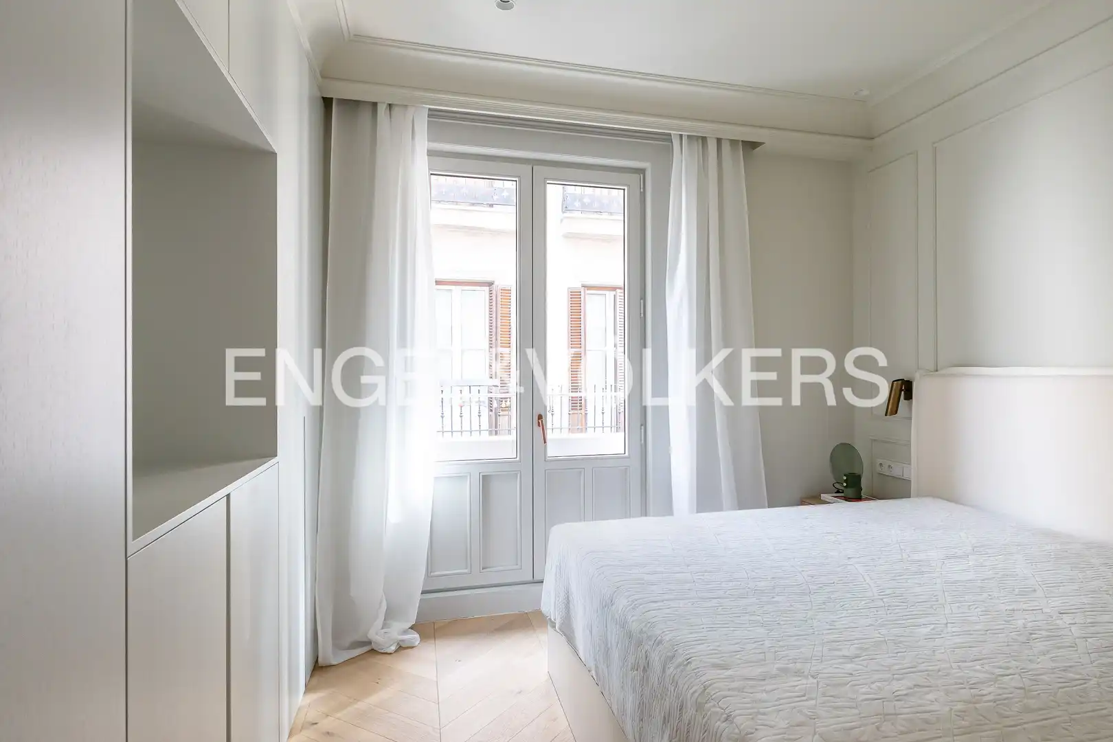 Bedroom of Flat for rent in Madrid  with Air Conditioner, Heating and Swimming Pool