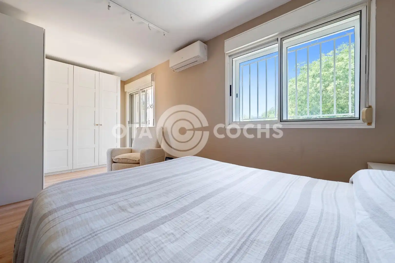 Habitación de Casa adosada en venta en Reus con Aire acondicionado, Calefacción y Jardín privado