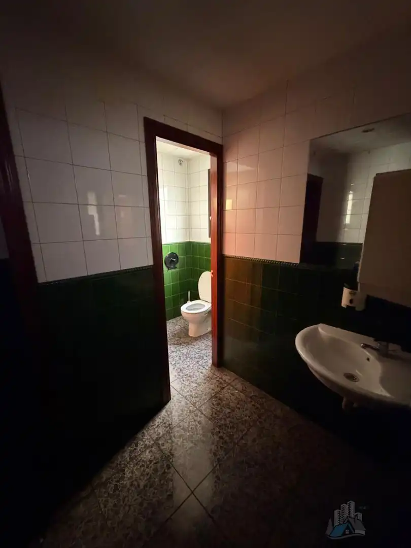 Business premises for sale in Girona, imagen 14