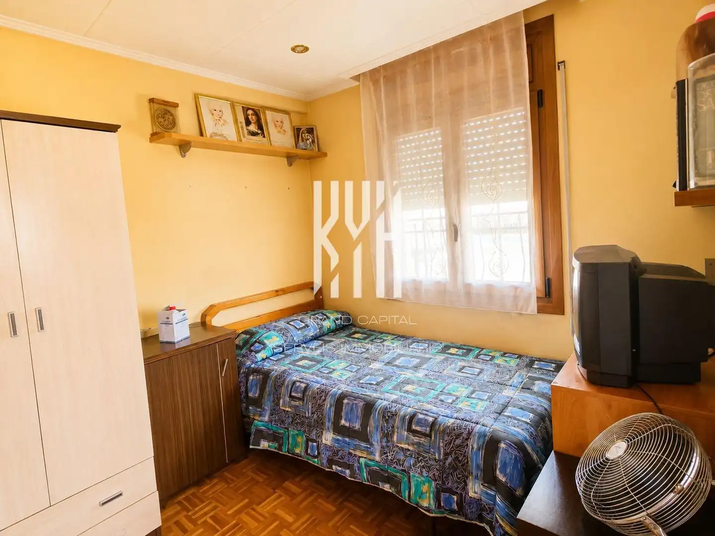 Bedroom of Attic for sale in Girona  with Air Conditioner, Heating and Balcony