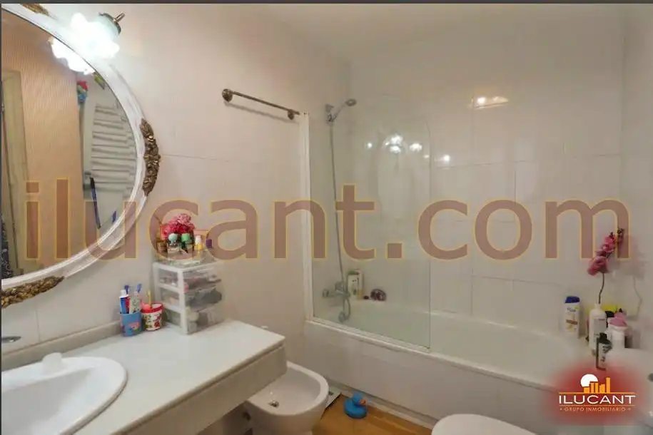 Habitación de Casa o chalet en venta en El Campello con Aire acondicionado, Terraza y Trastero