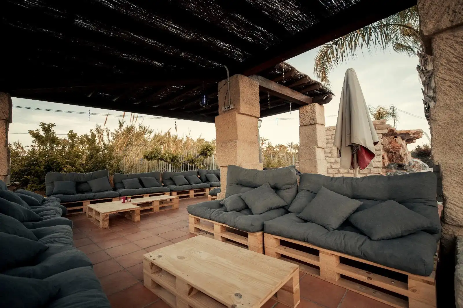 Terrasse von Haus oder Chalet zur Miete in Elche / Elx mit Klimaanlage, Heizung und Privatgarten