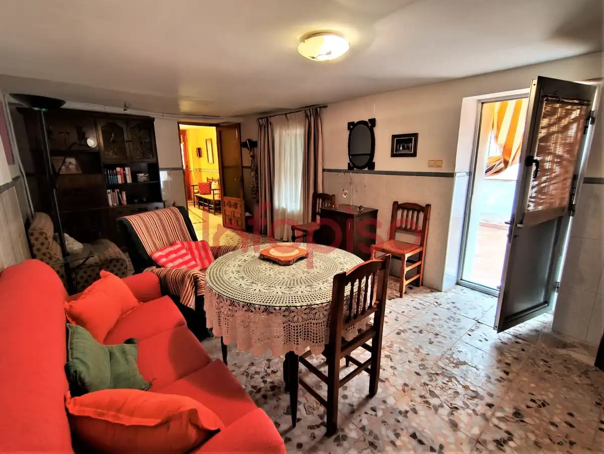 Sala d'estar de Casa o xalet en venda en Alcubillas amb Aire condicionat, Calefacció i Terrassa