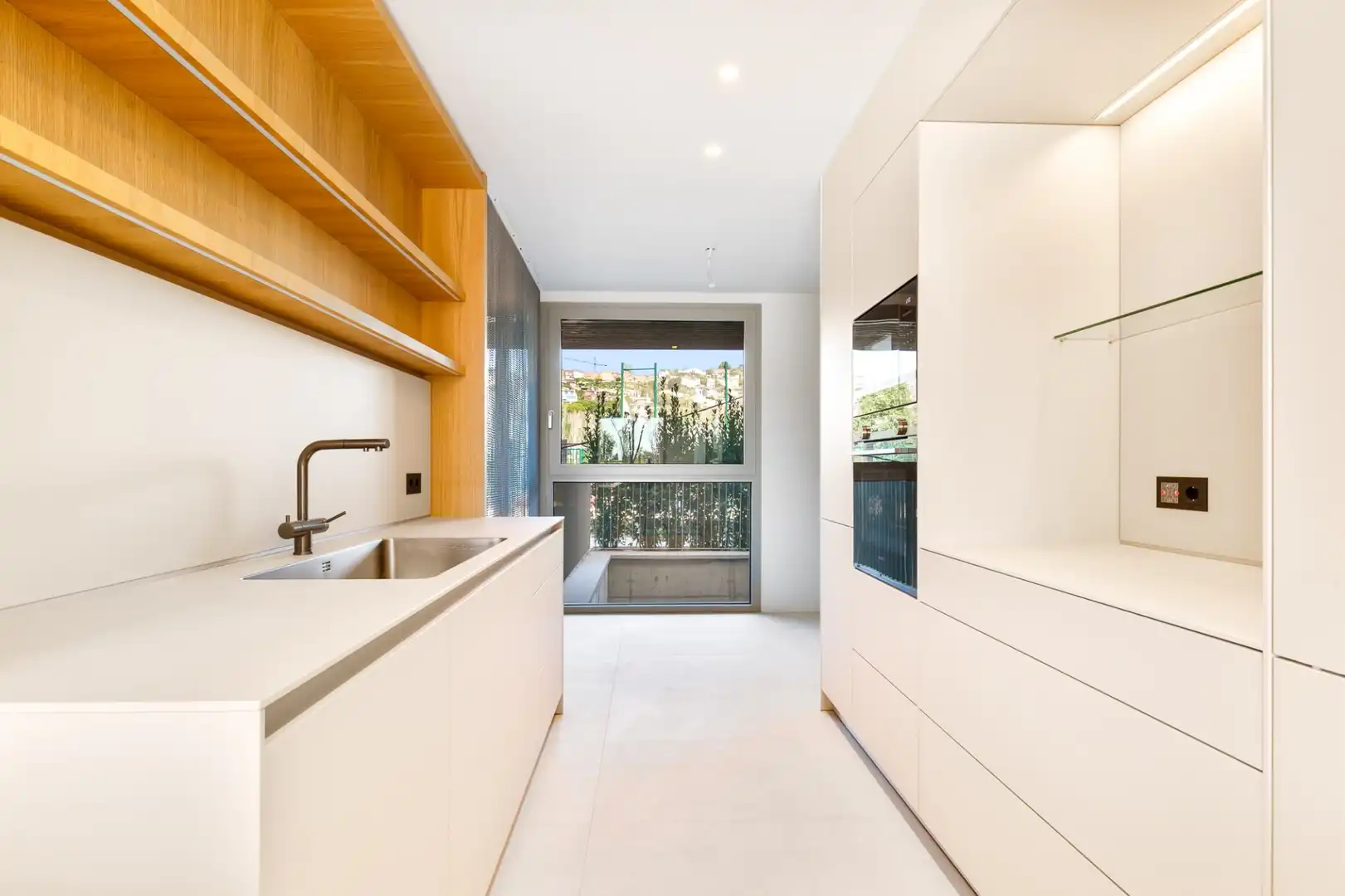 Casa adosada de alquiler en APEL.LES MESTRES, Ciutat Diagonal