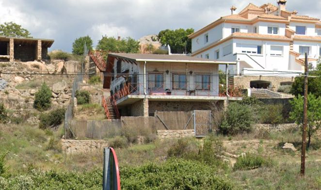 Exterior view of House or chalet for sale in Manzanares El Real  with Private garden, Terrace and Balcony