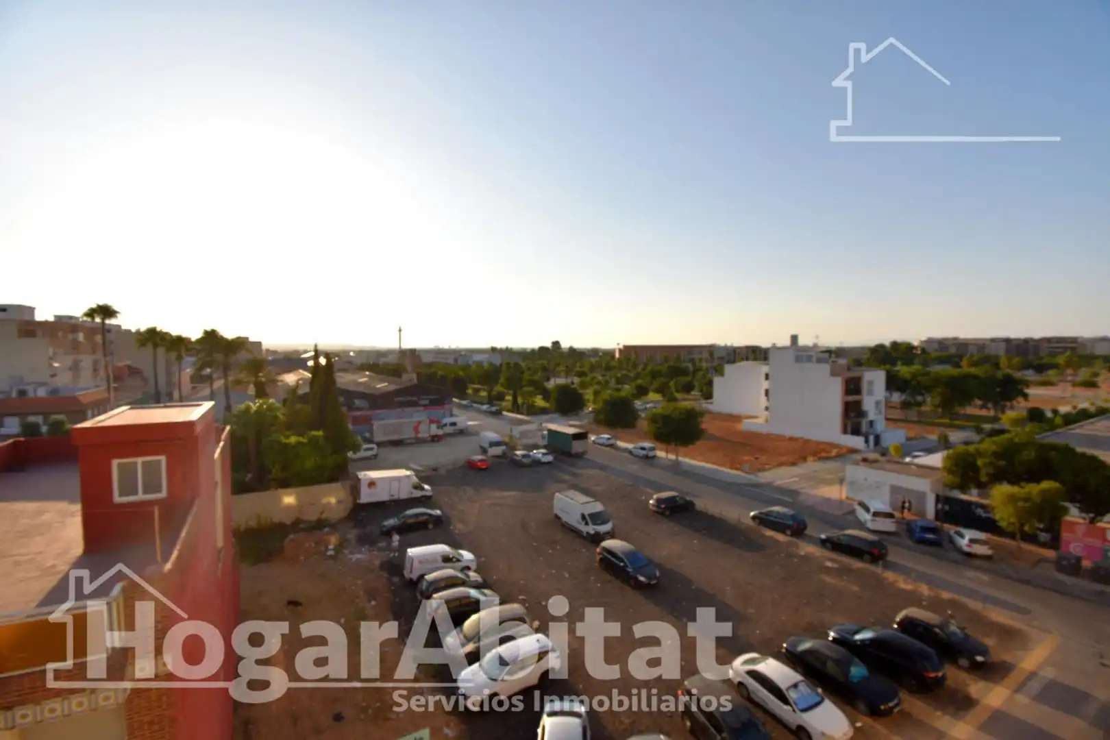 Vista exterior de Ático en venta en Albal con Aire acondicionado, Calefacción y Terraza