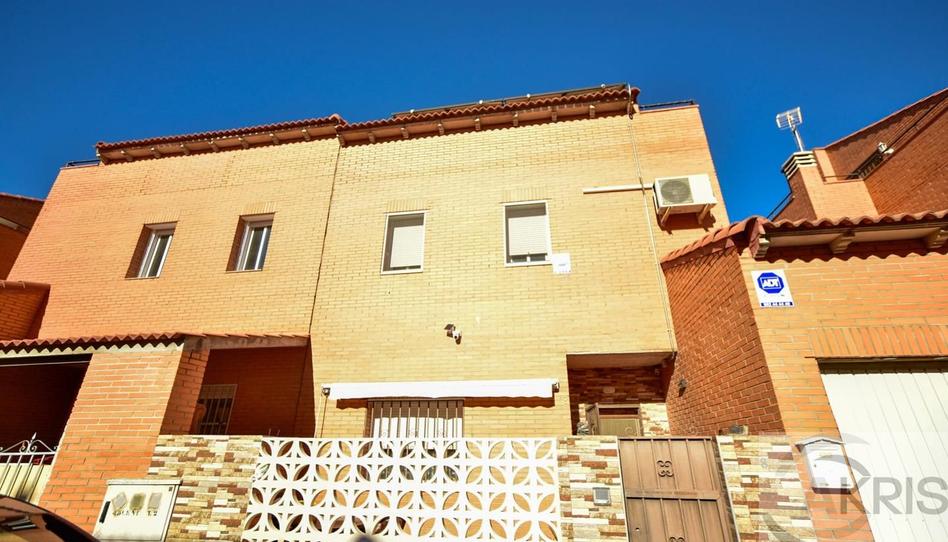 Foto 1 de Casa adosada en venda a Chozas de Canales, Toledo