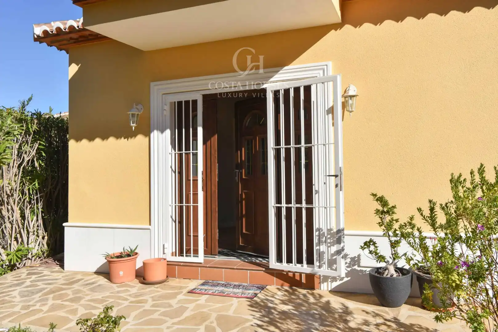 Houses for sale in Jávea / Xàbia  with Air Conditioner, Private garden and Parquet flooring