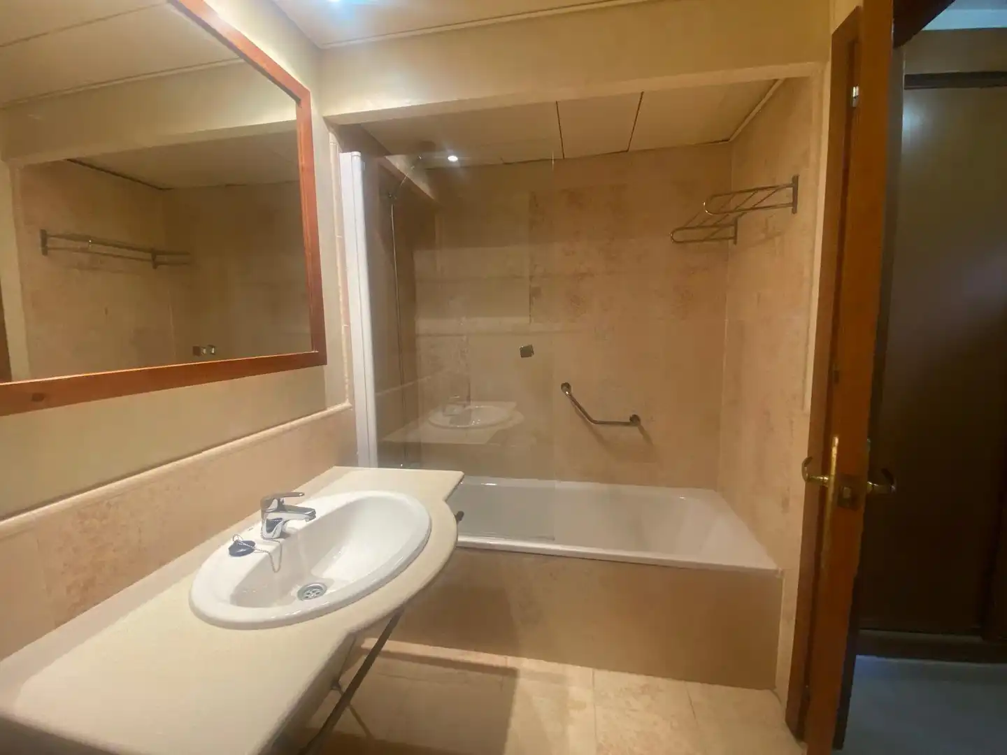 Baño de Apartamento en venta en Ayamonte con Aire acondicionado, Terraza y Amueblado