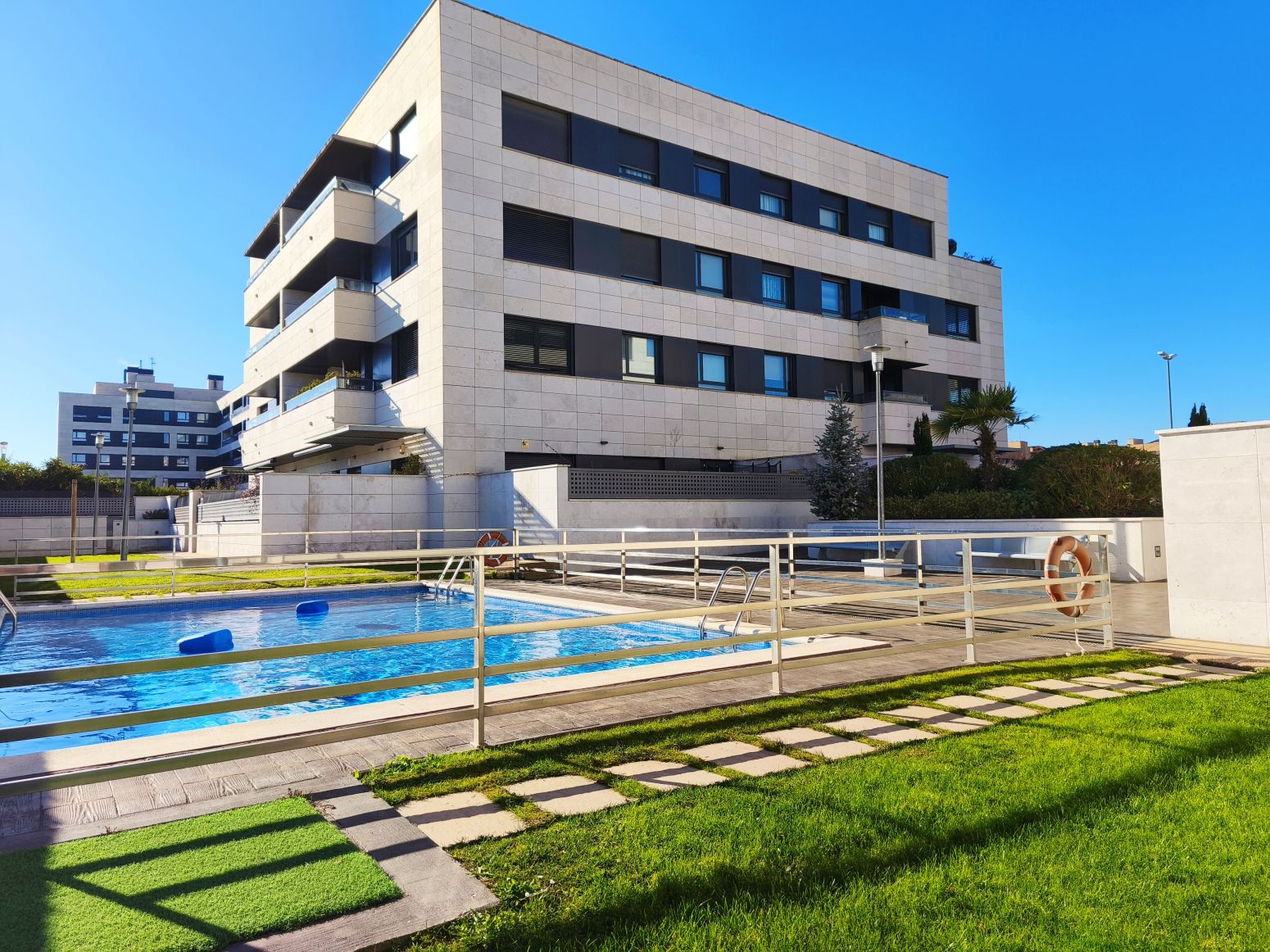 Swimming pool of Flat for sale in  Logroño  with Heating, Private garden and Terrace