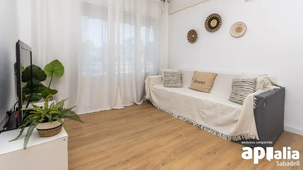 Sala de estar de Piso en venta en Sabadell con Aire acondicionado, Calefacción y Parquet