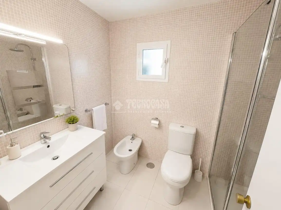 Baño de Piso en venta en Marbella con Balcón