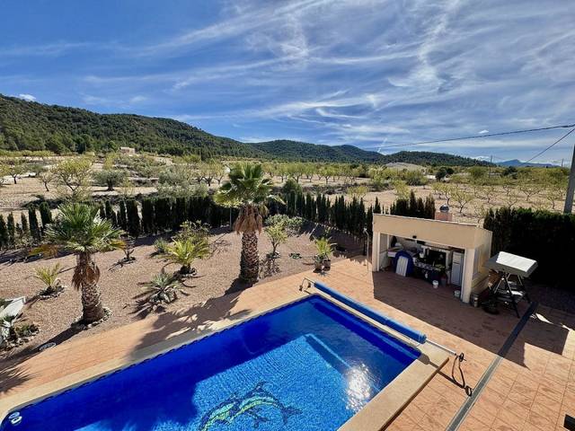 Casa-chalet en Venta en N/A, -1 en Jumilla