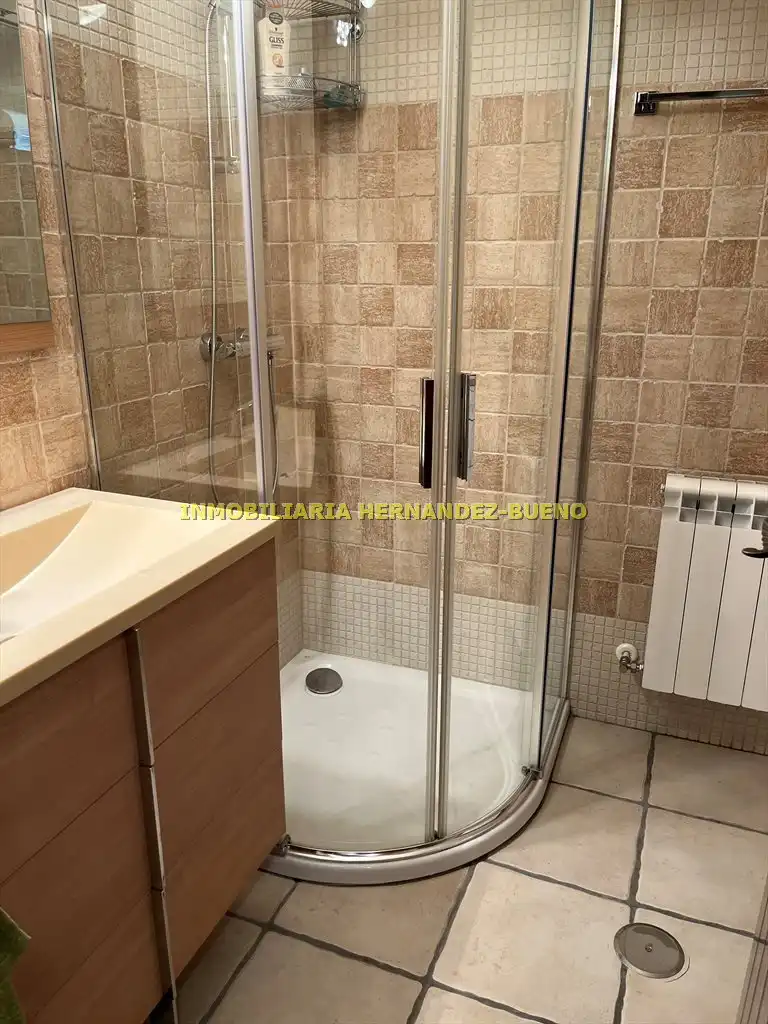 Baño de Casa o chalet en venta en Carbajosa de la Sagrada con Aire acondicionado, Calefacción y Jardín privado