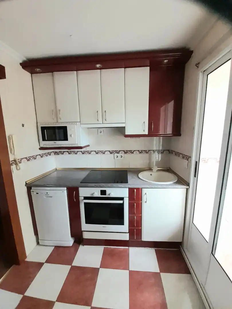 Küche von Wohnung zum Verkauf in Valladolid Capital mit Heizung, Terrasse und Ofen