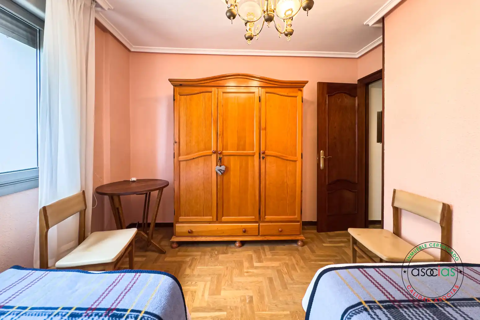 Habitación de Piso en venta en Gijón  con Parquet y Terraza