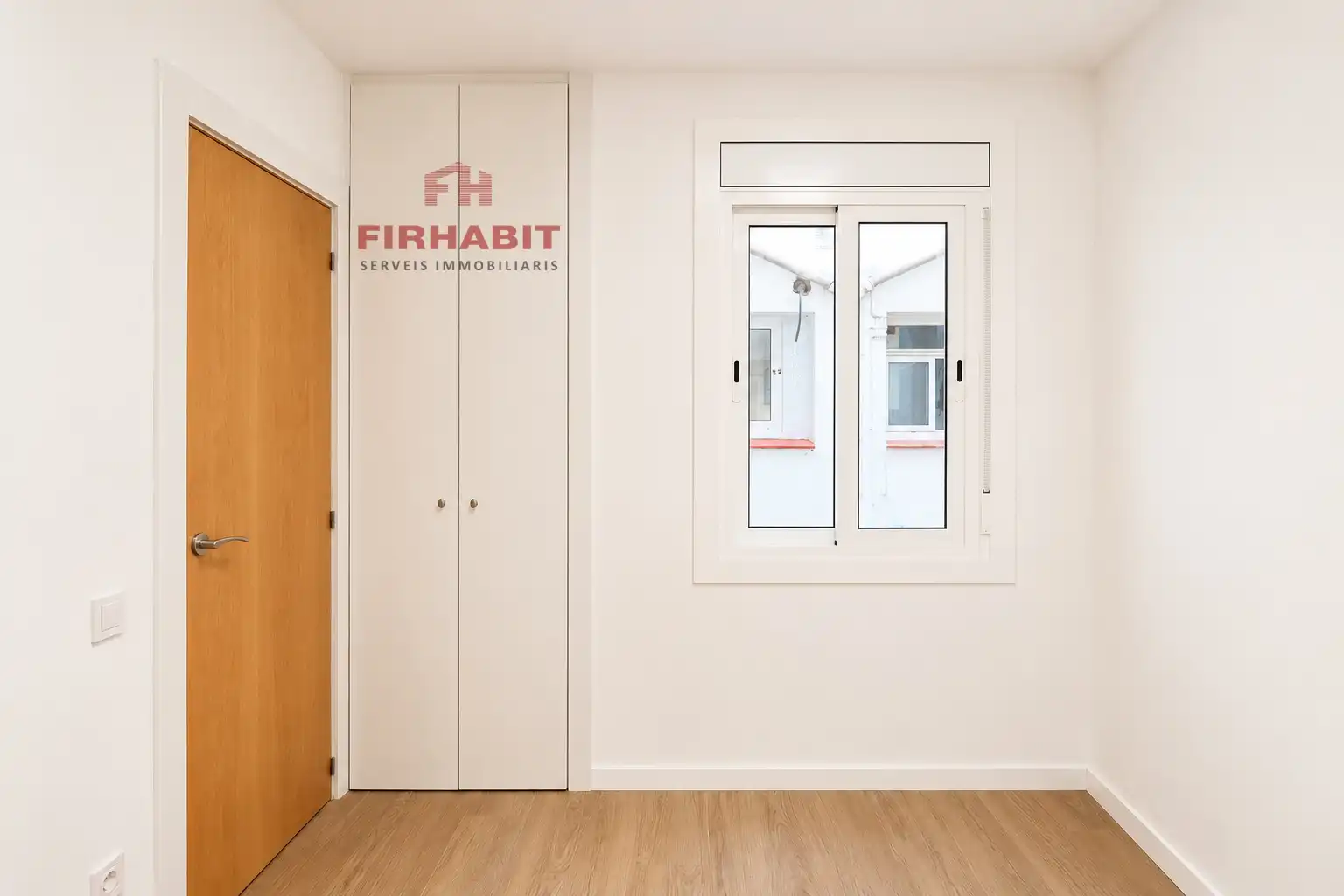 Habitación de Piso en venta en Arenys de Mar con Parquet, Terraza y Horno