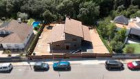 Vista exterior de Casa o xalet en venda en L'Ametlla del Vallès amb Calefacció, Jardí privat i Terrassa