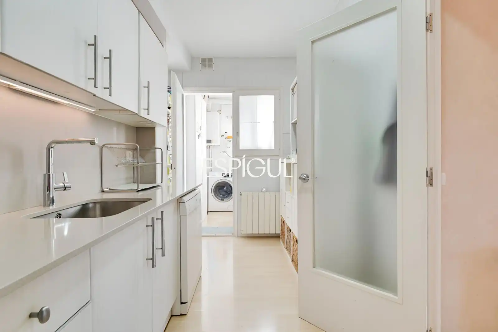 Kitchen of Flat for sale in Castell d'Aro, Platja d'Aro i s'Agaró  with Air Conditioner, Heating and Parquet flooring