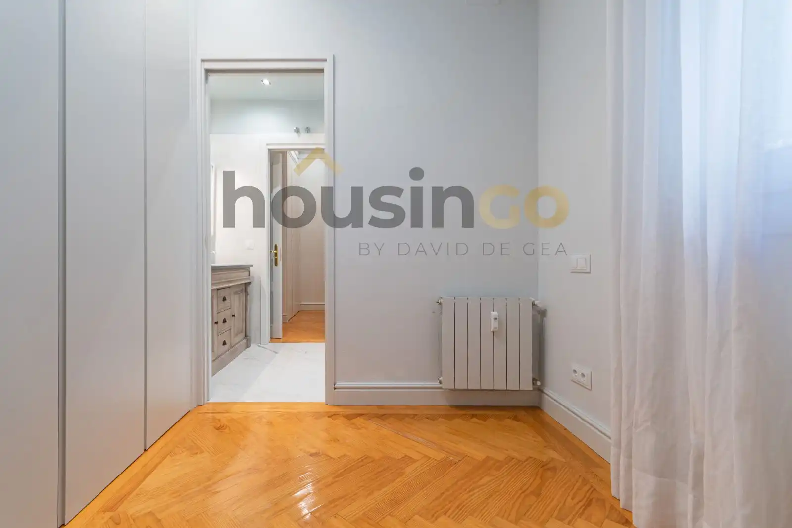 Bedroom of Flat for rent in Madrid  with Air Conditioner, Heating and Terrace