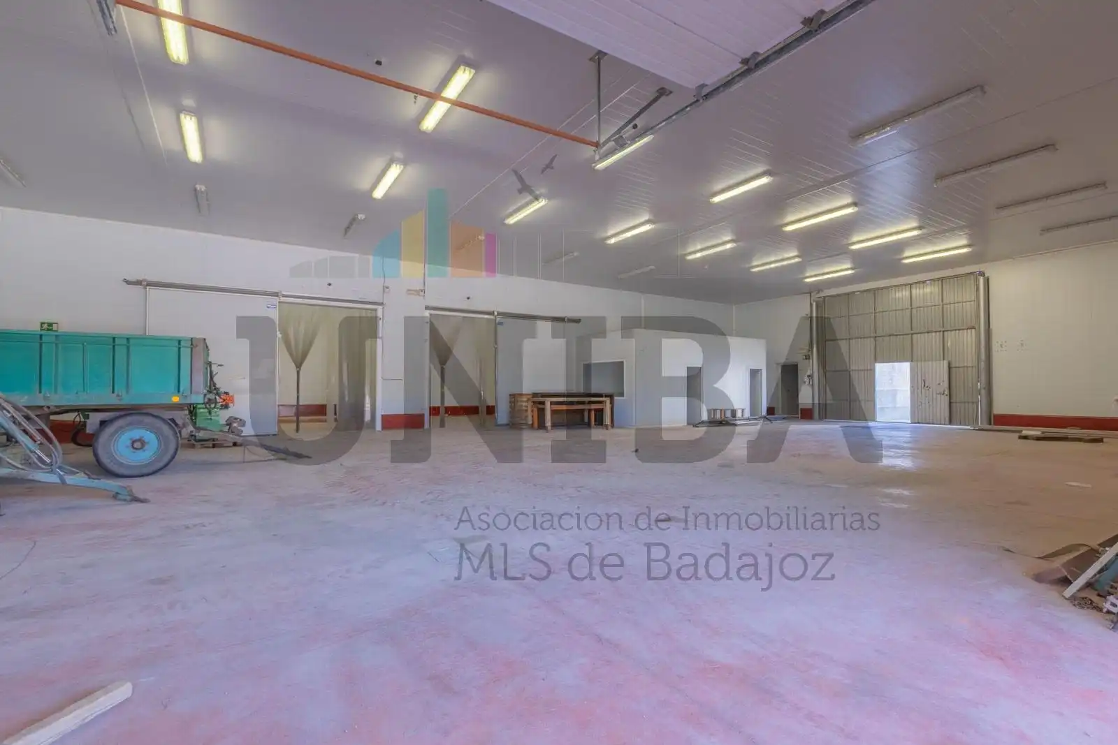 Industrial buildings for rent in La Garrovilla 