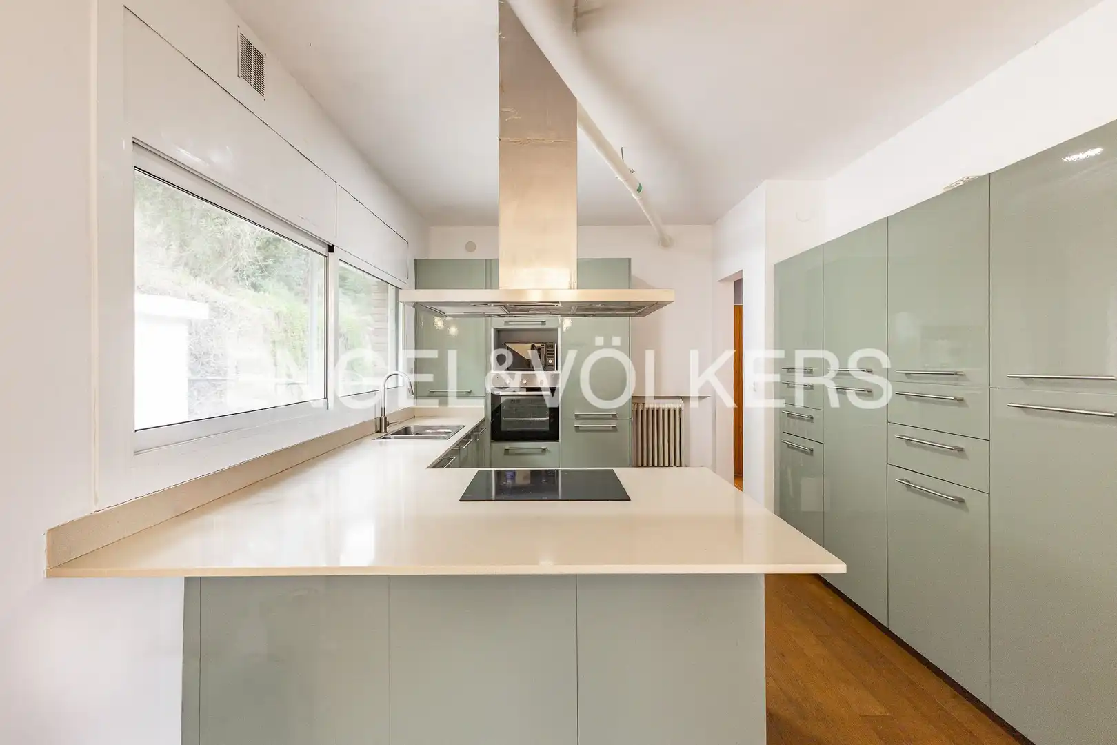 Cocina de Casa o chalet en venta en Premià de Dalt con Aire acondicionado, Calefacción y Jardín privado