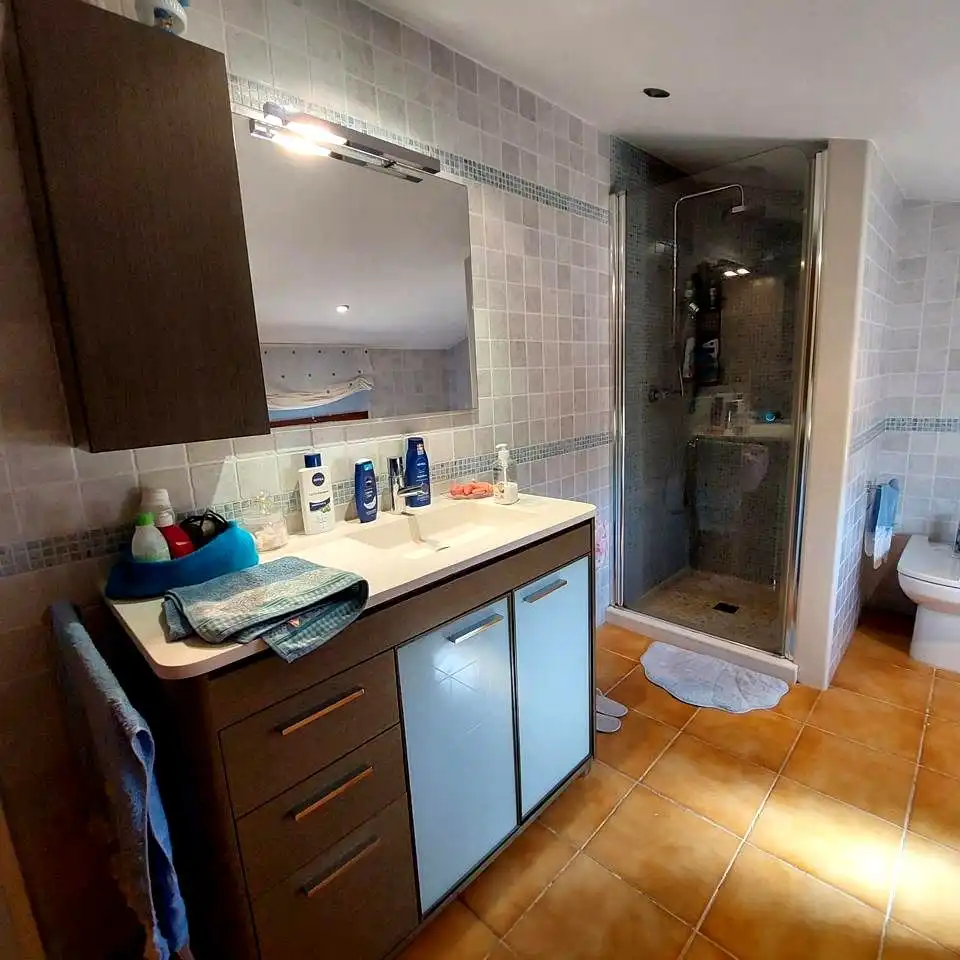 Baño de Casa o chalet en venta en El Vendrell con Aire acondicionado, Calefacción y Jardín privado