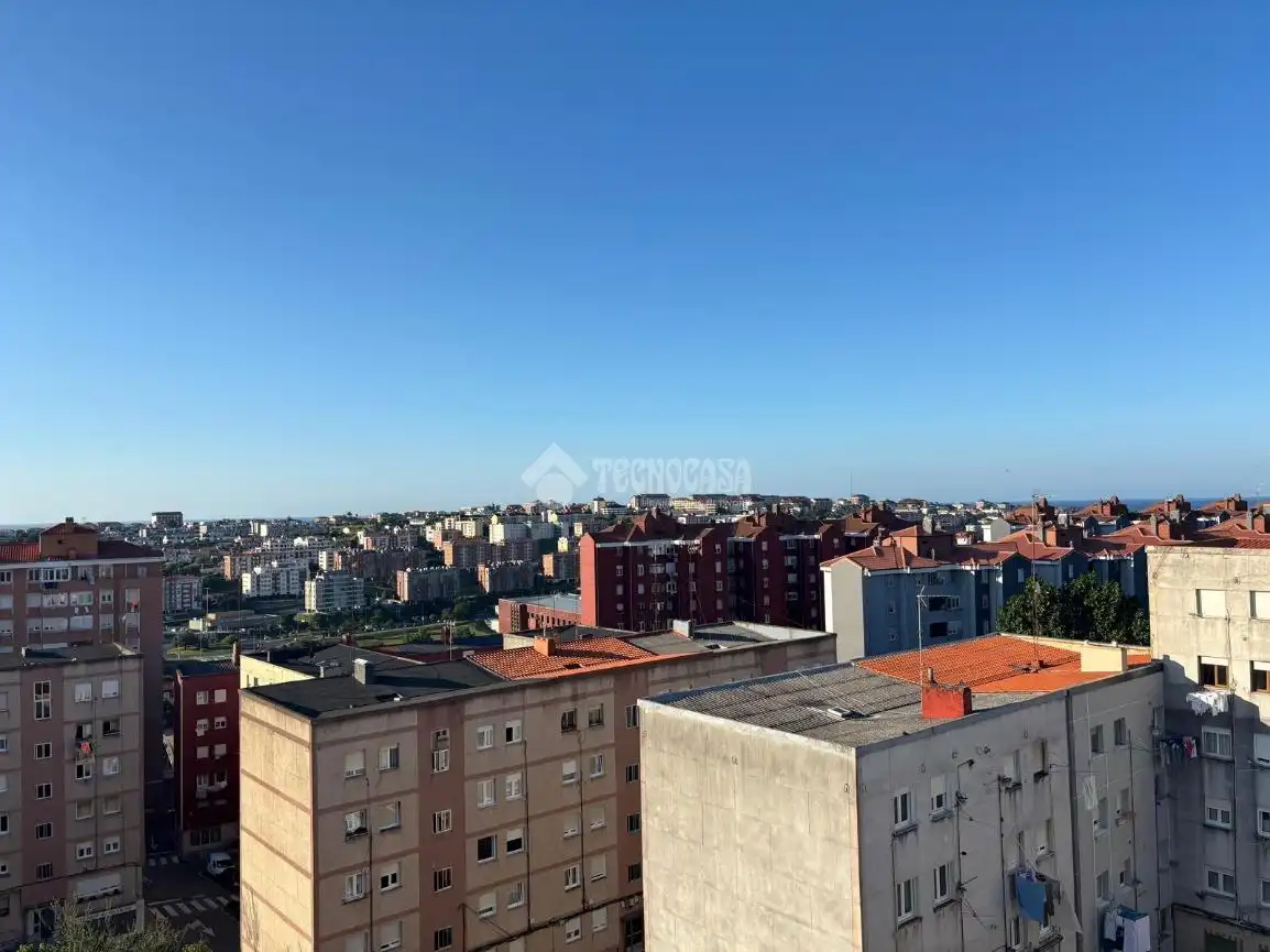 Vista exterior de Pis en venda en Santander