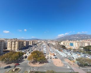 Vista exterior de Àtic en venda en Fuengirola amb Aire condicionat, Terrassa i Moblat