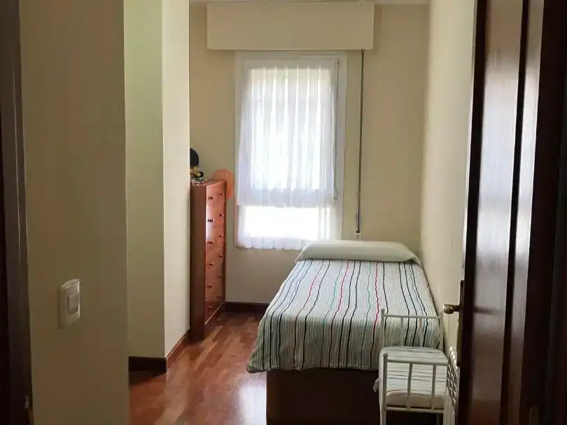 Schlafzimmer von Wohnung zur Miete in Castro-Urdiales mit Schwimmbad
