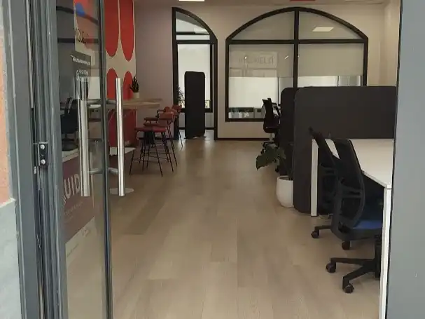 Ufficio in affitto a Rambla Montcada 28