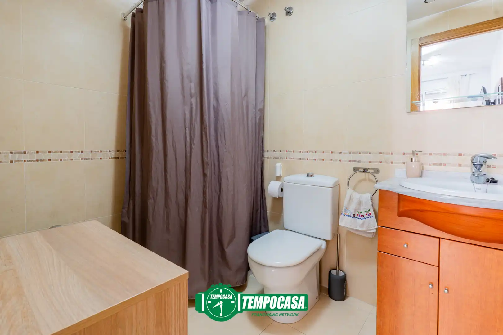 Bathroom of Flat for sale in Catarroja  with Air Conditioner, Heating and Balcony