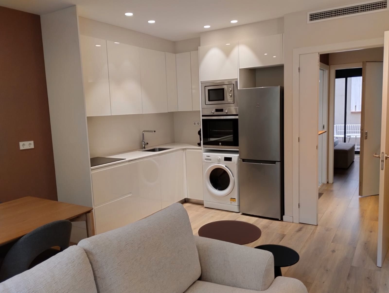 Cuina de Àtic de lloguer en  Barcelona Capital amb Aire condicionat, Calefacció i Parquet