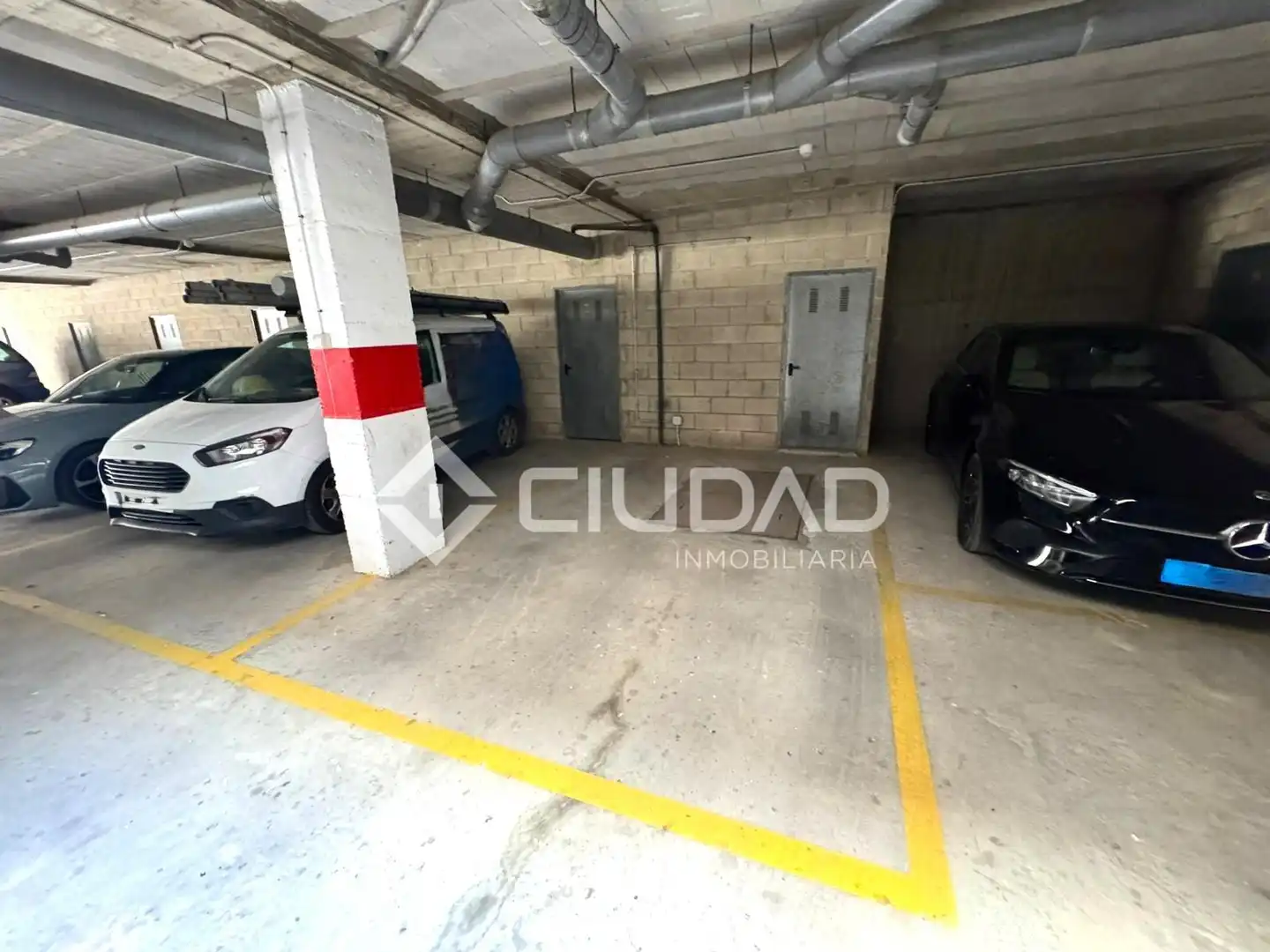 Aparcament de Dúplex en venda en Sanlúcar de Barrameda amb Terrassa, Traster i Piscina comunitària