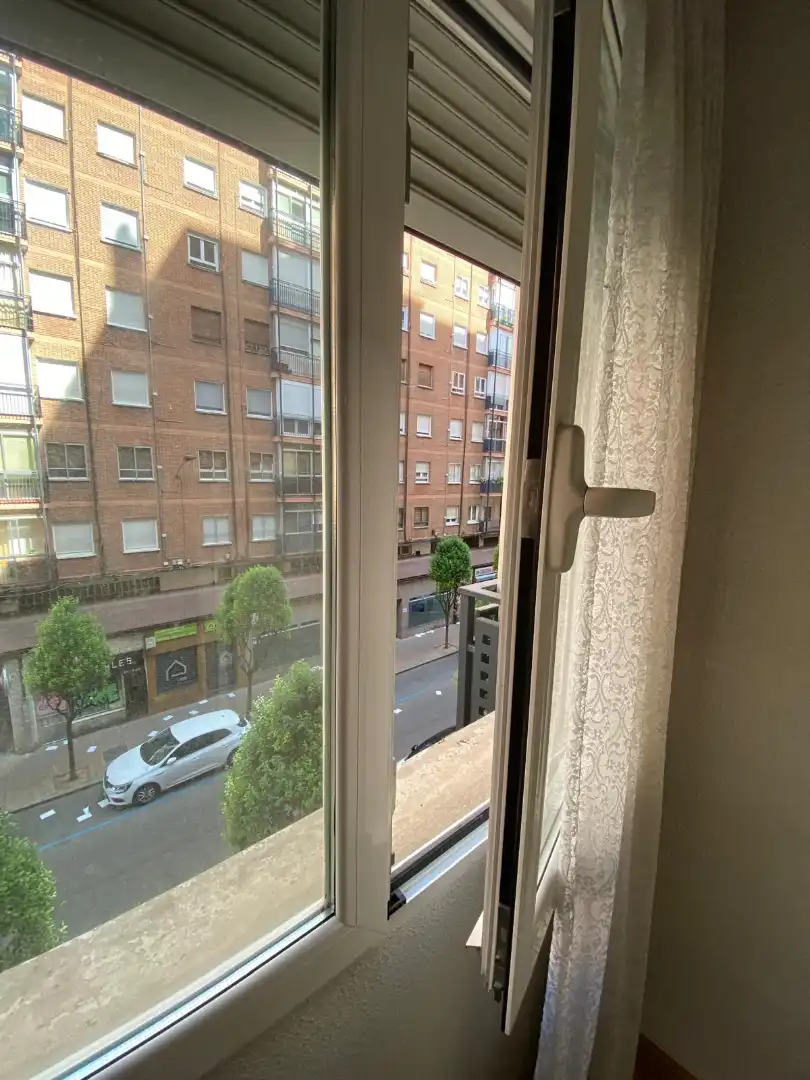 Dormitori de Pis en venda en Valladolid amb Calefacció, Parquet i Moblat