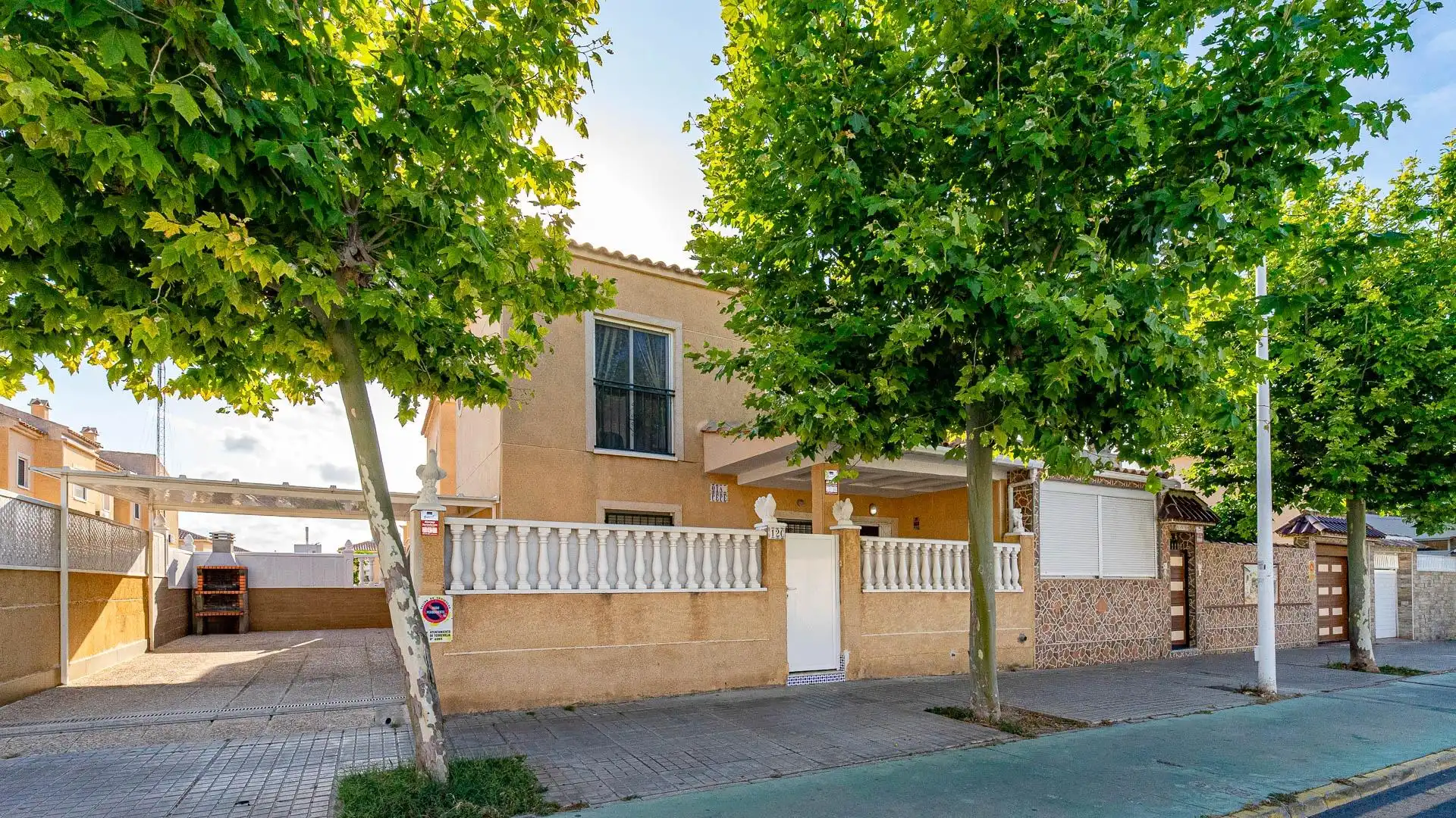 Vista exterior de Dúplex en venta en Torrevieja con Aire acondicionado, Jardín privado y Trastero