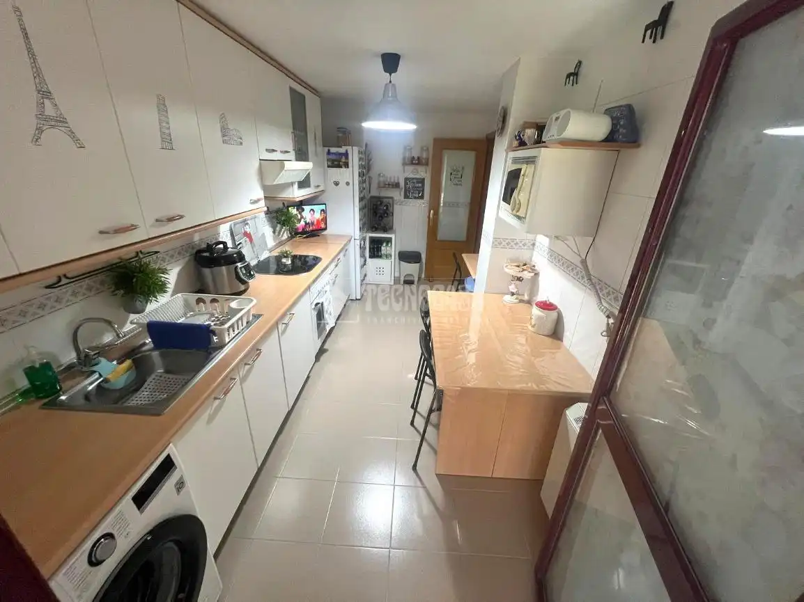 Cocina de Piso en venta en Parla con Aire acondicionado, Calefacción y Parquet