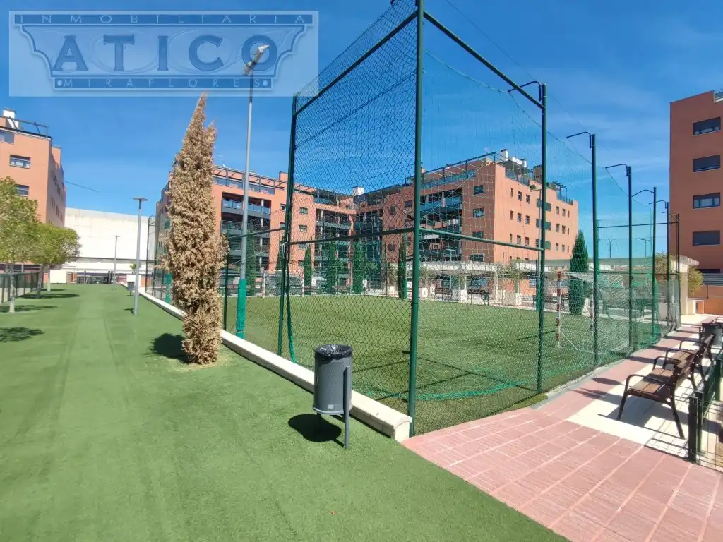 Terrassa de Pis de lloguer en Montequinto amb Aire condicionat, Moblat i Forn