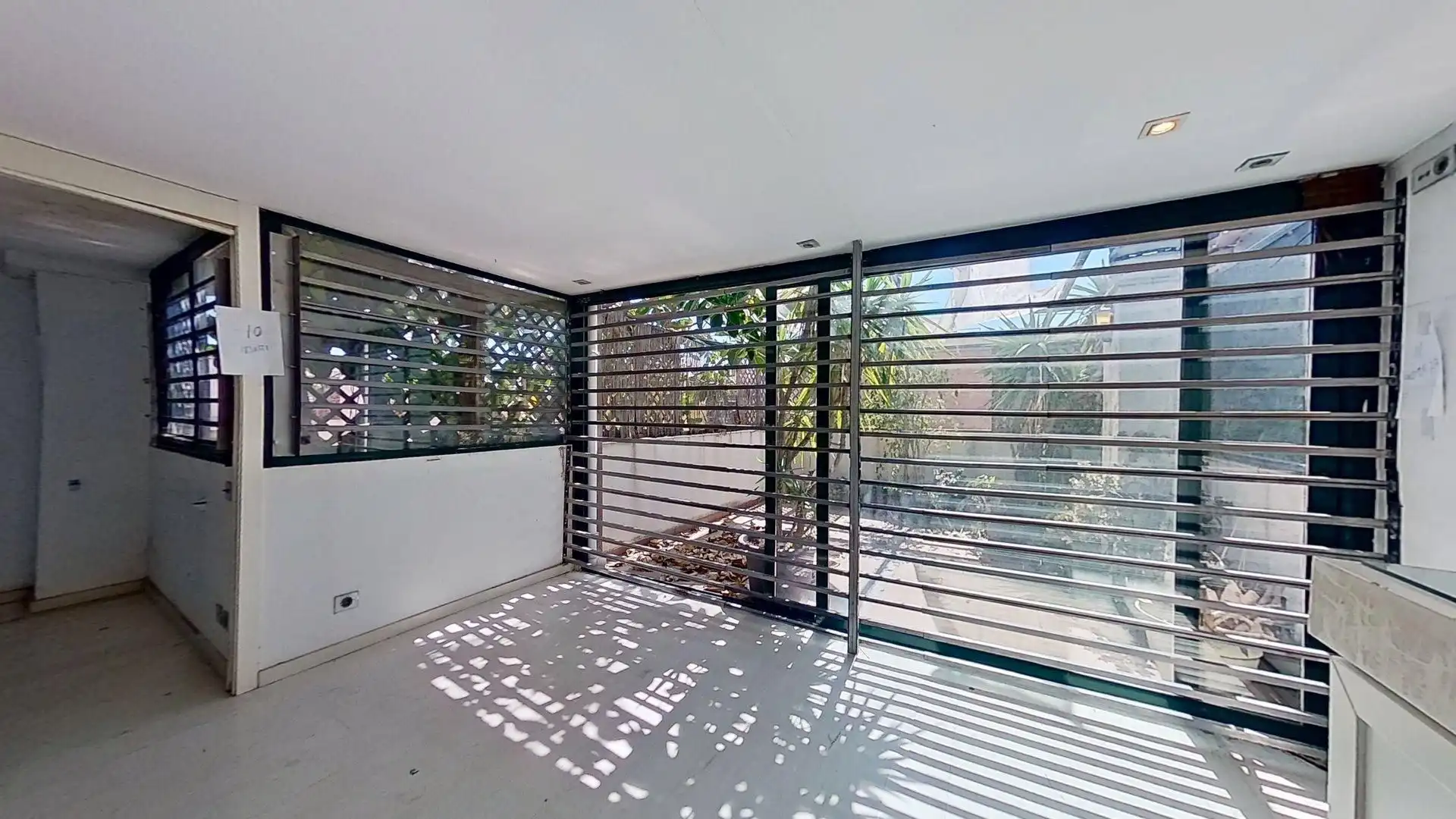 Terrasse von Einfamilien-Reihenhaus zum Verkauf in El Prat de Llobregat mit Privatgarten und Terrasse