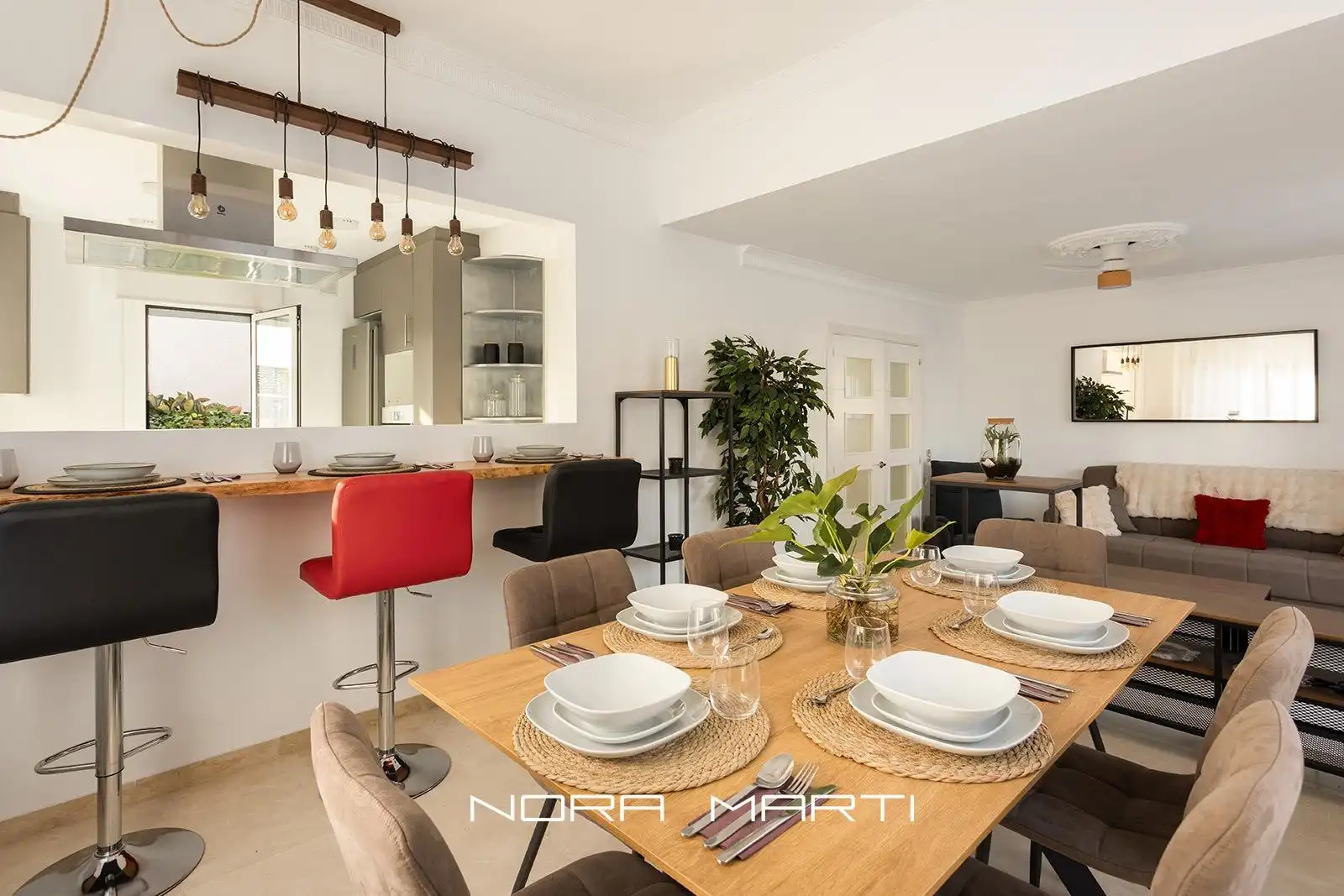Comedor de Casa o chalet en venta en Sant Just Desvern con Aire acondicionado, Calefacción y Jardín privado