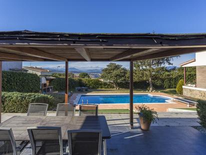 Jardí de Casa adosada en venda en Girona Capital amb Calefacció, Terrassa i Piscina