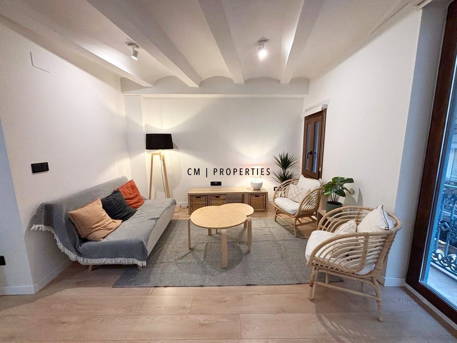 Living room of Flat to rent in  Valencia Capital  with Air Conditioner, Heating and Parquet flooring
