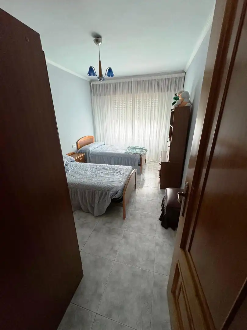 Dormitori de Casa adosada en venda en Ponferrada amb Calefacció i Moblat