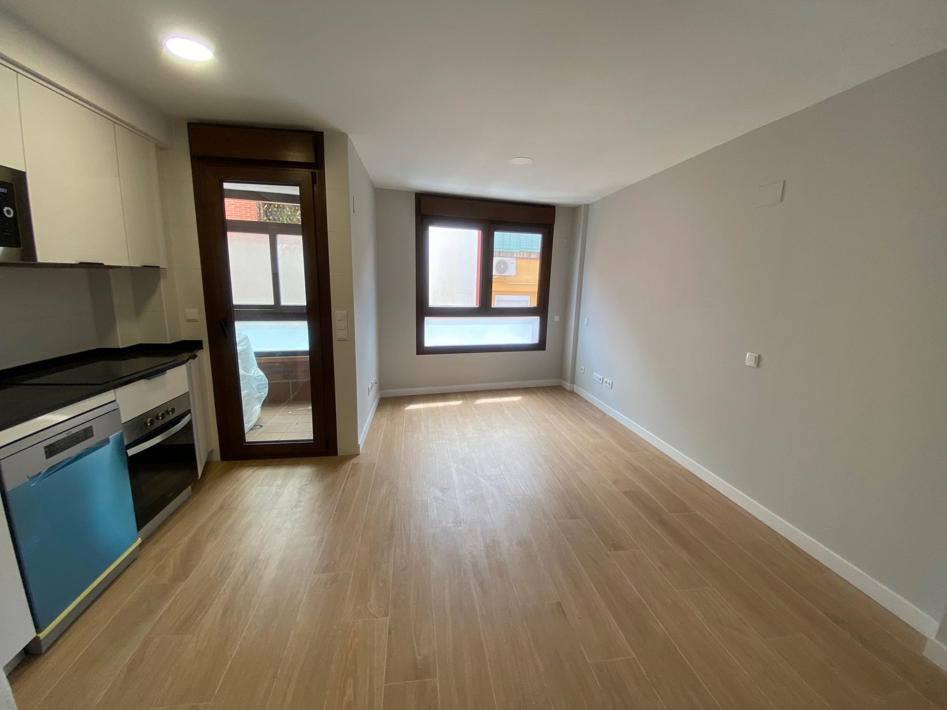 Bedroom of Flat for sale in  Madrid Capital  with Air Conditioner, Heating and Terrace