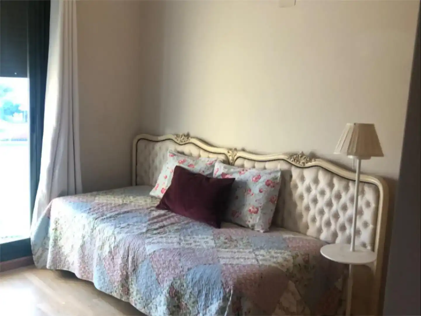 Dormitori de Casa adosada de lloguer en Bétera amb Aire condicionat, Piscina i Balcó
