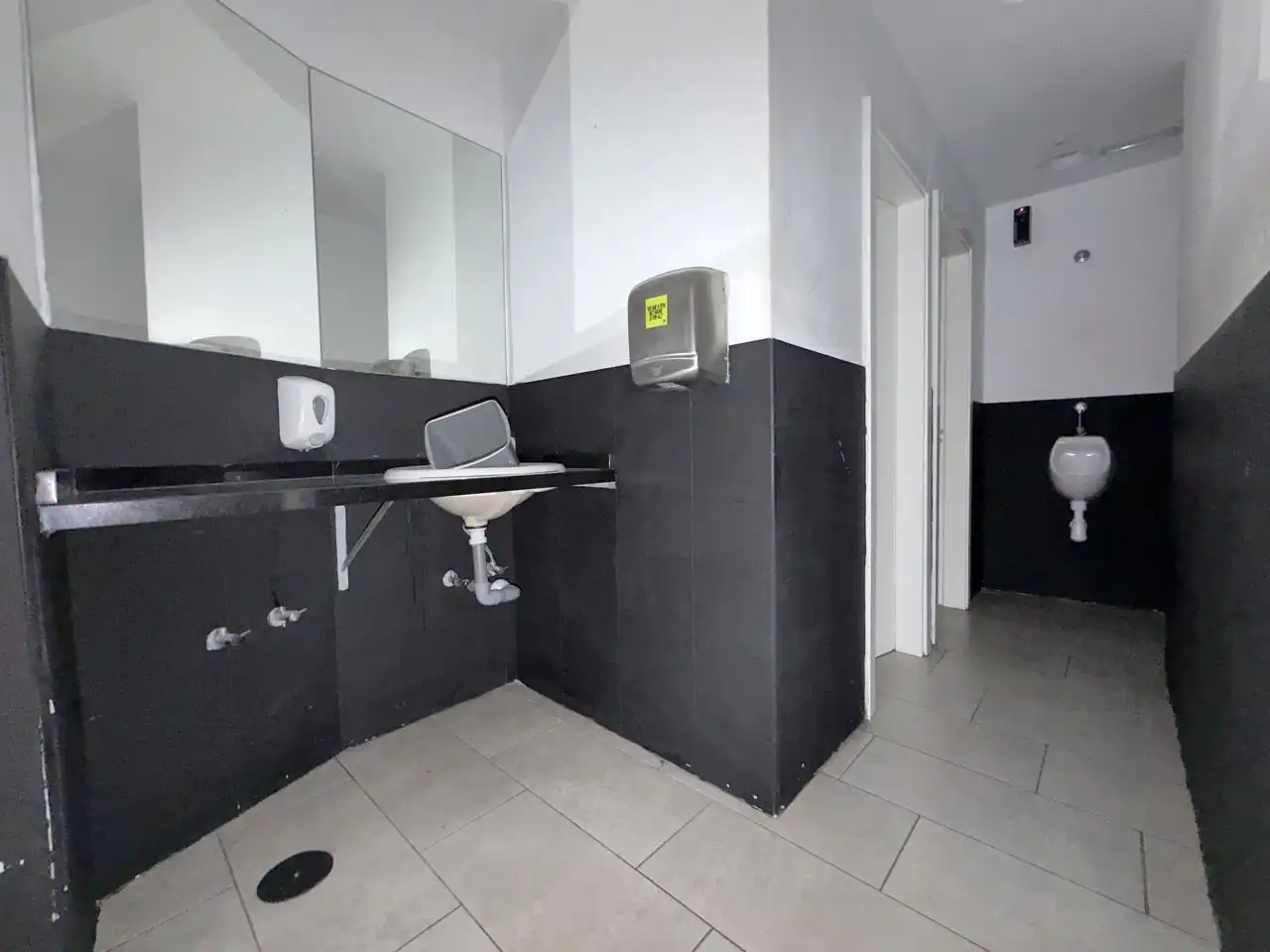 Badezimmer von Geschaftsraum zur Miete in Arona