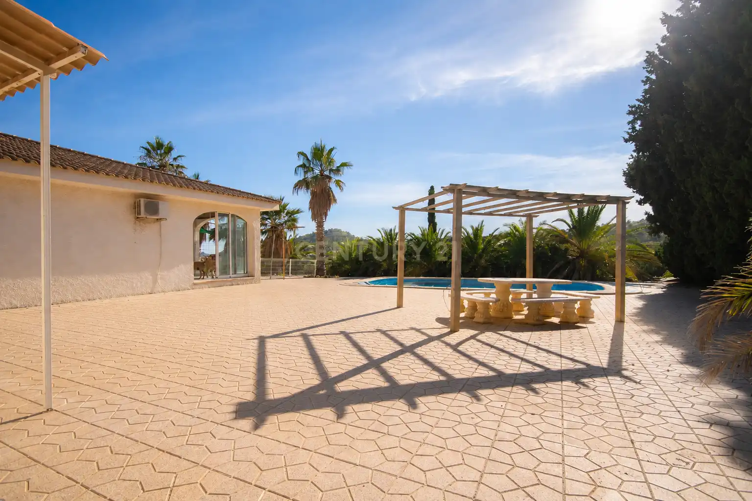 Terraza de Casa o chalet en venta en Alicante / Alacant con Jardín privado, Trastero y Piscina
