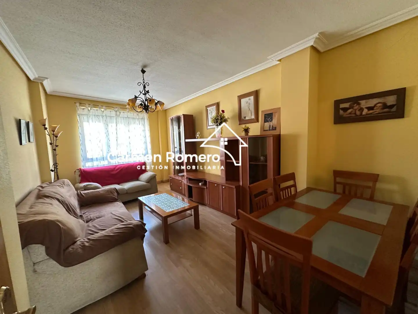 Sala de estar de Apartamento de alquiler en Villamayor con Calefacción y Amueblado