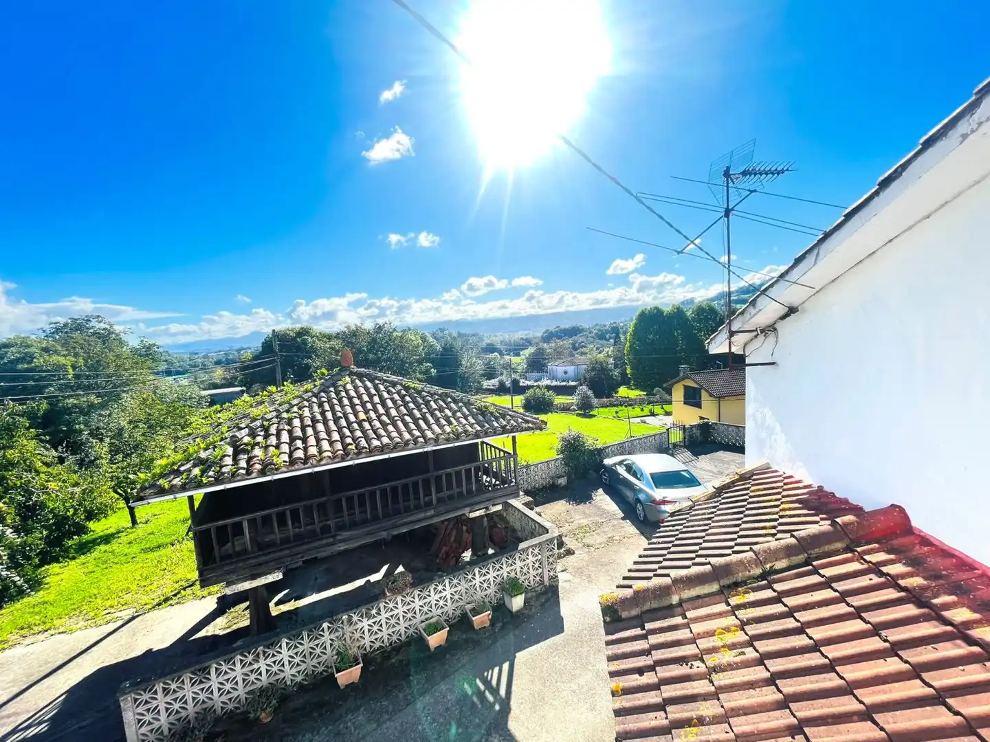 Vista exterior de Casa o xalet en venda en Llanera amb Traster