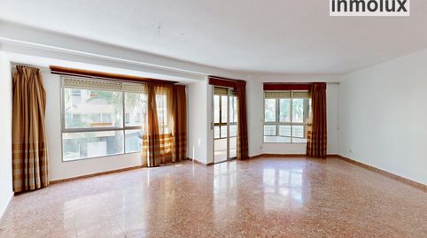 Foto 2 de Piso en venta en Calle Segura, Mercado, Alicante / Alacant